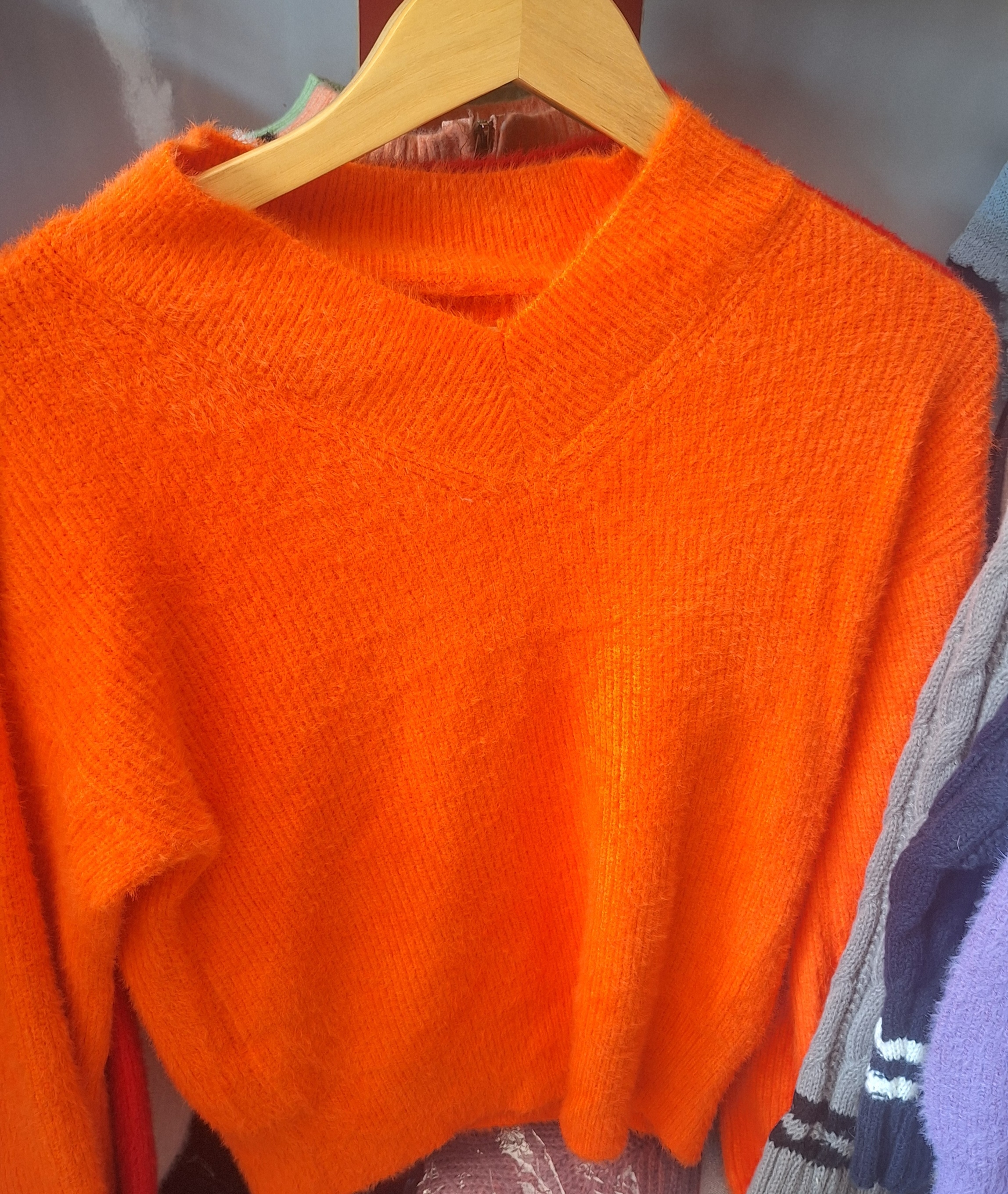Angura v-neck sweater 4