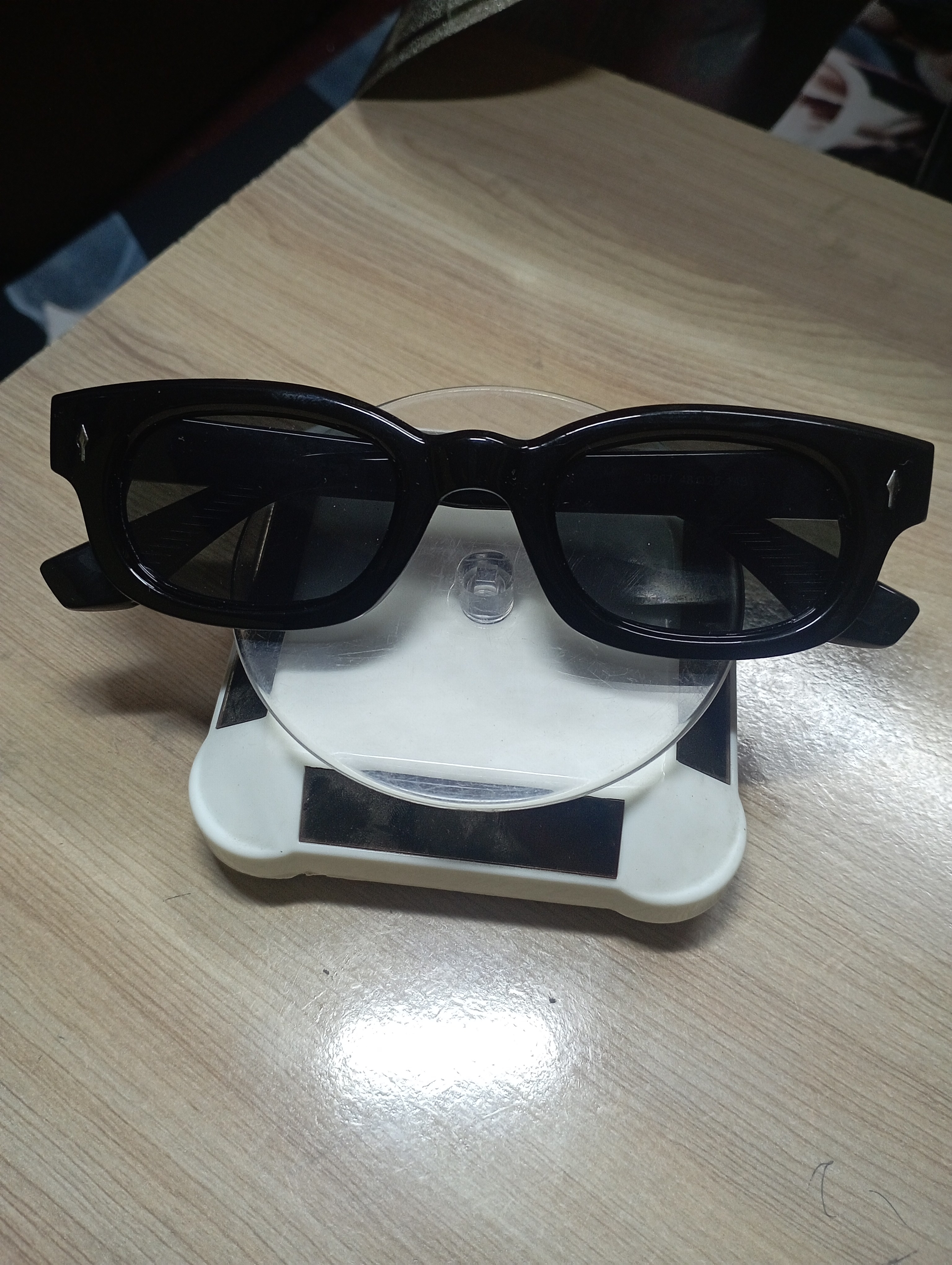 Small sunglasses  1