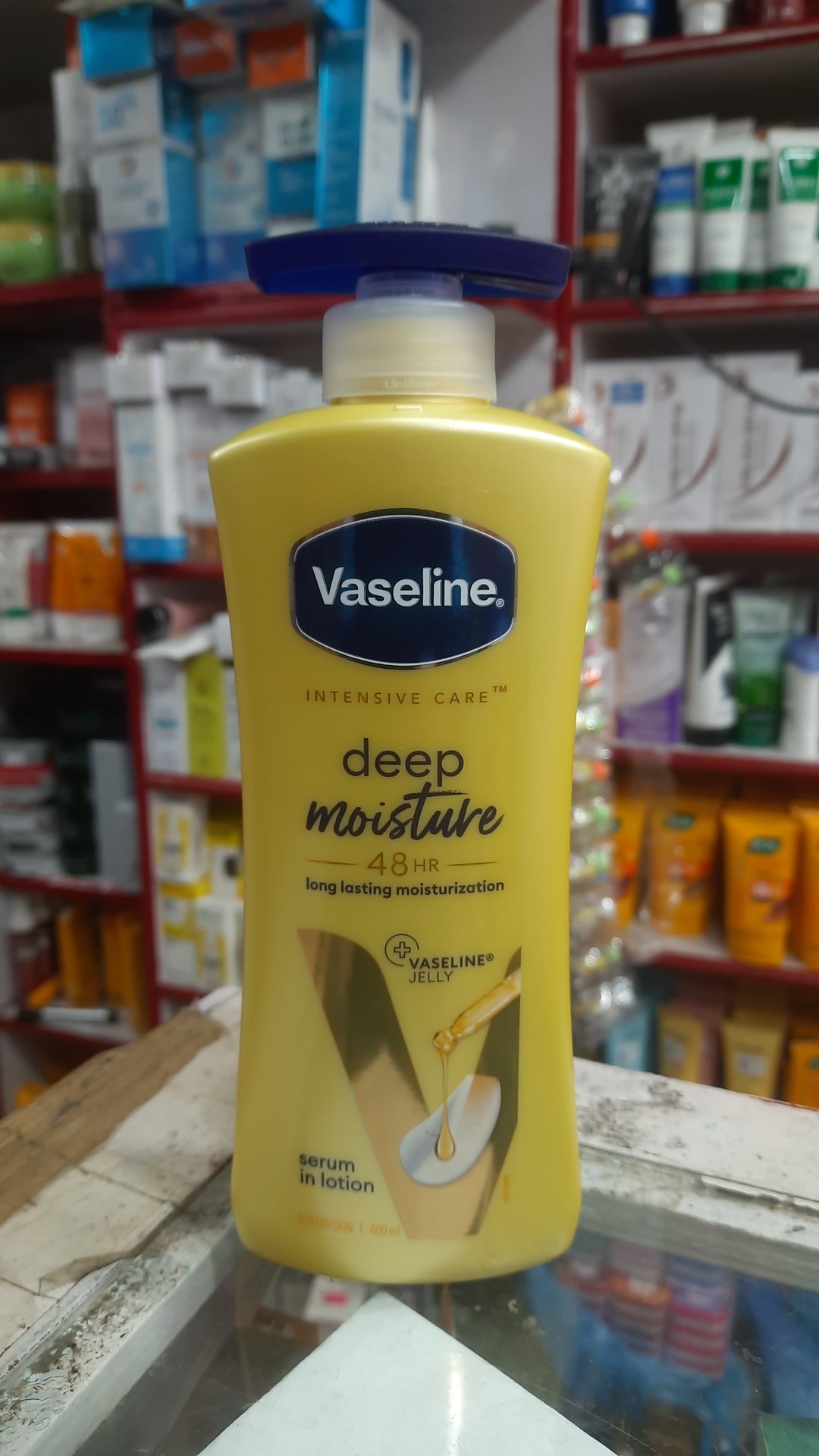 Vaseline deep moist lotion  1