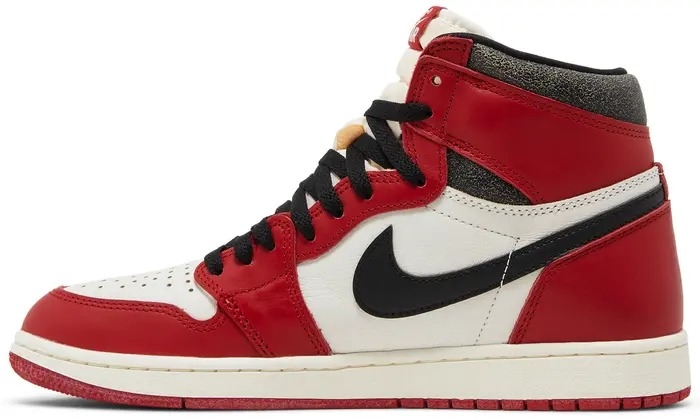 Air Jordan 1 Retro High OG 'Chicago Lost & Found' 4