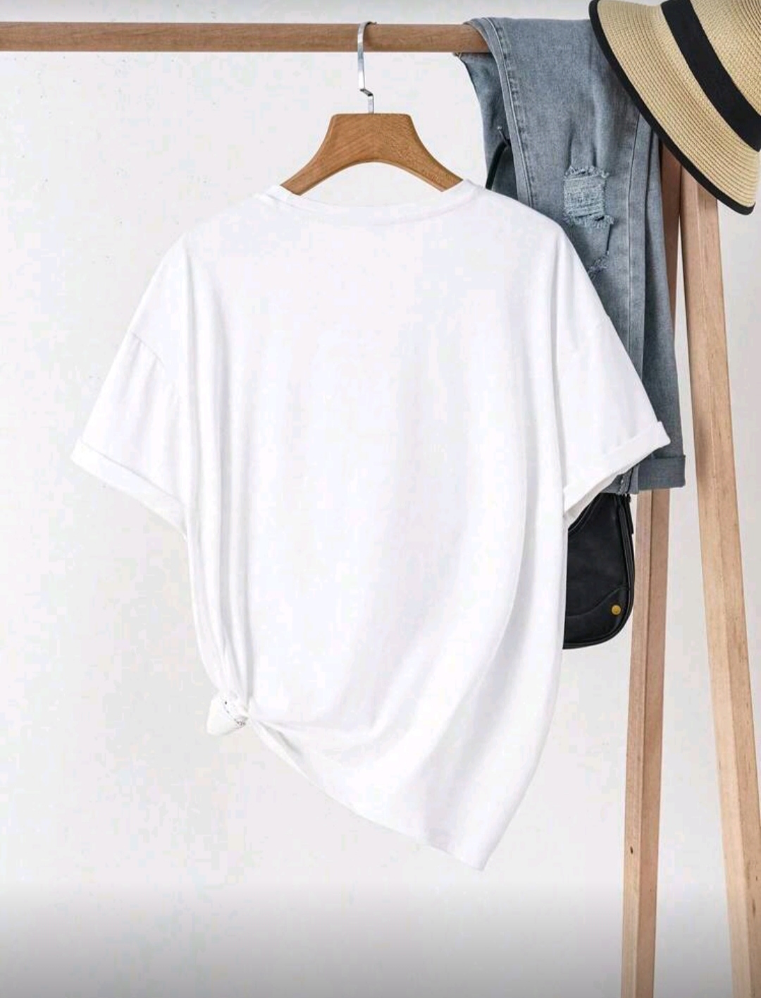 Street Style Milano Italy Printed Tshirt For Women 2