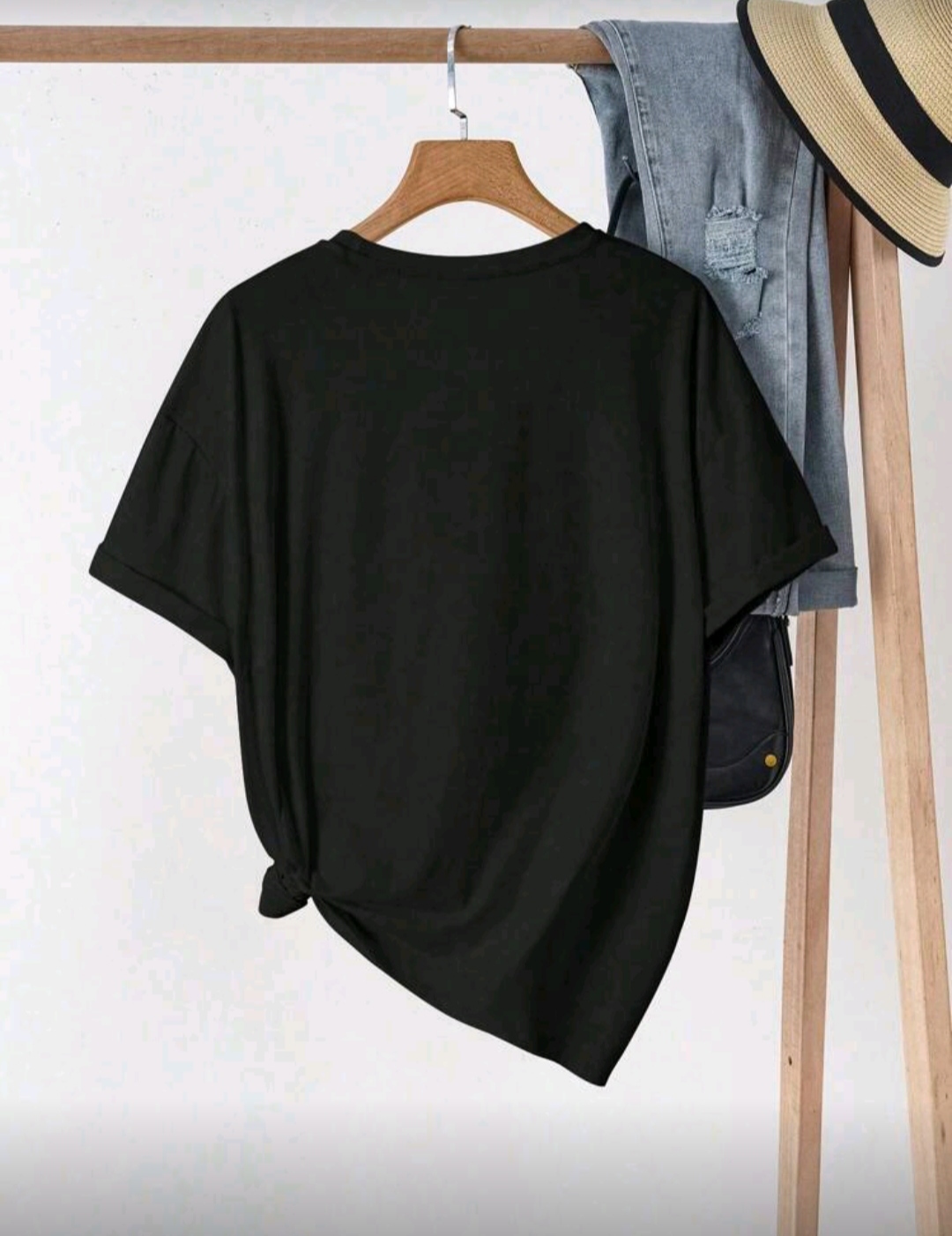 Street Style Milano Italy Printed Tshirt For Women 4
