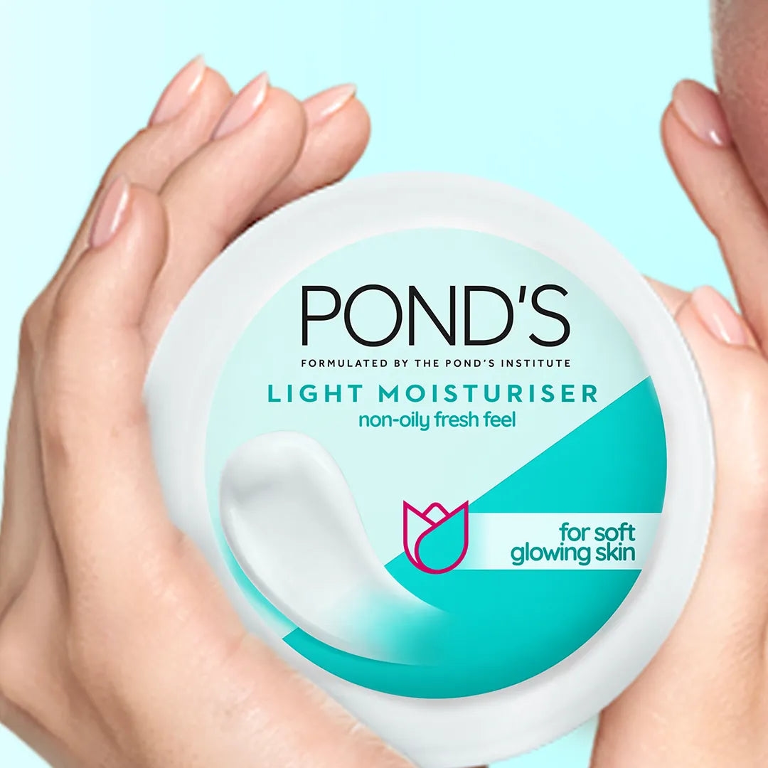 Ponds Light moisturizer  2