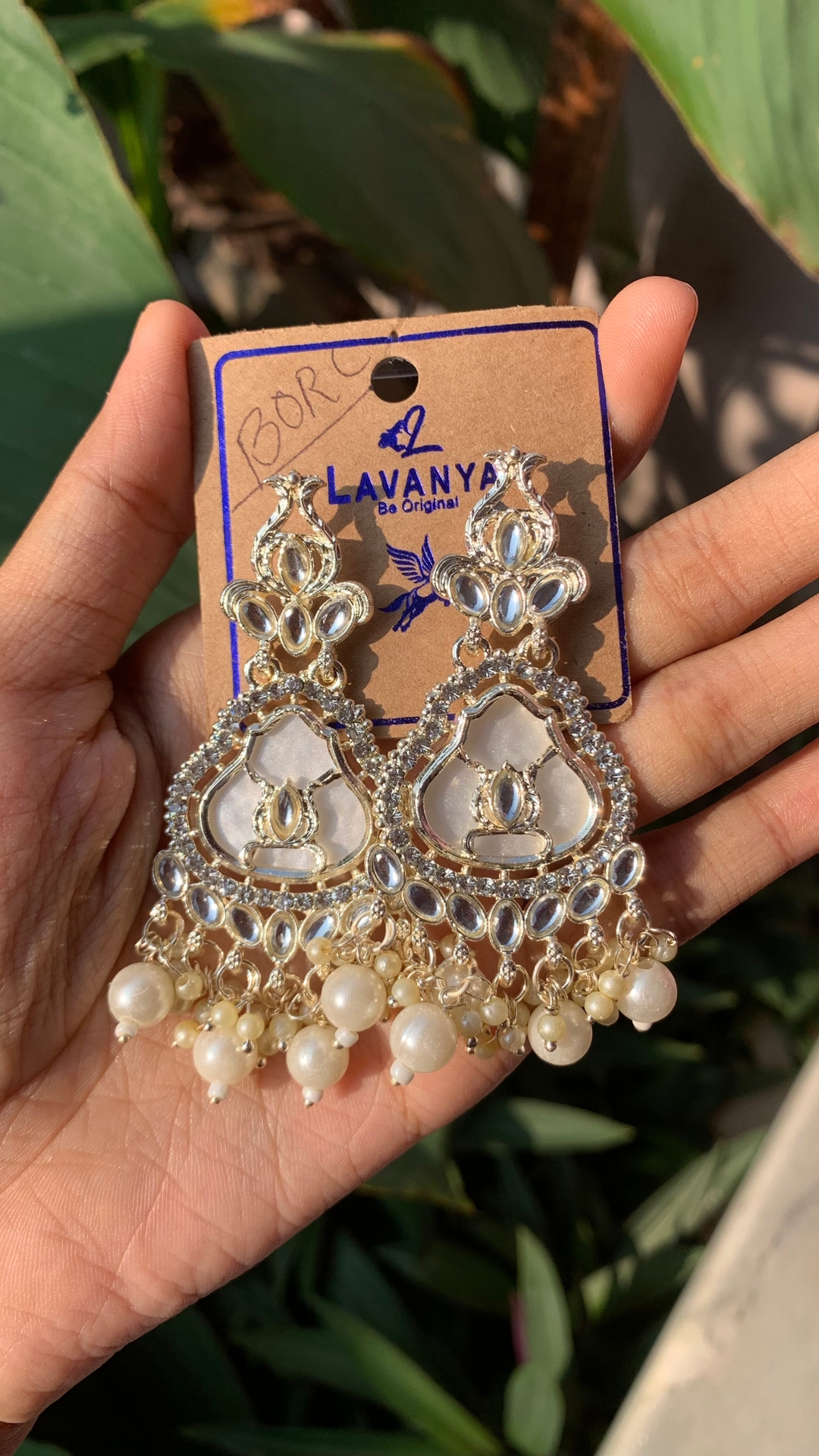 Cute white jhumki 1