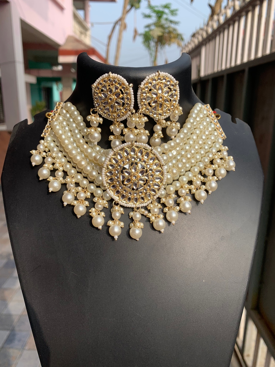 Pearl Choker Set 1