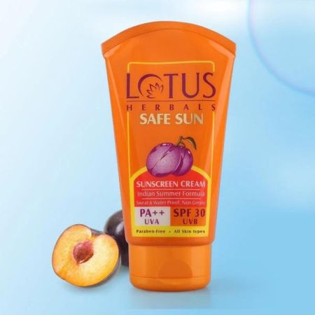 Lotus Herbal Sunscreen Cream SPF 30 PA++, Sweat proof, water proof and non-greasy 1
