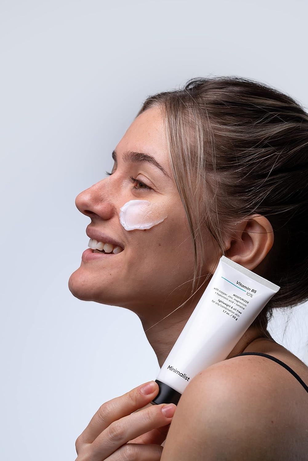 Minimalist SPF 50 Light Fluid Sunscreen  4