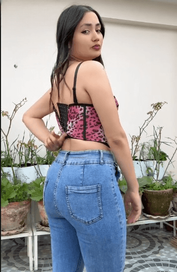 Look Book Corsets for Shapewear  with jeans 2