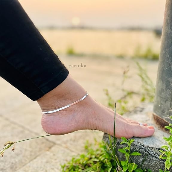 Trendy Flexible Silver Payal  2