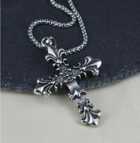 unisex Gothic-style cross pendant necklace  4