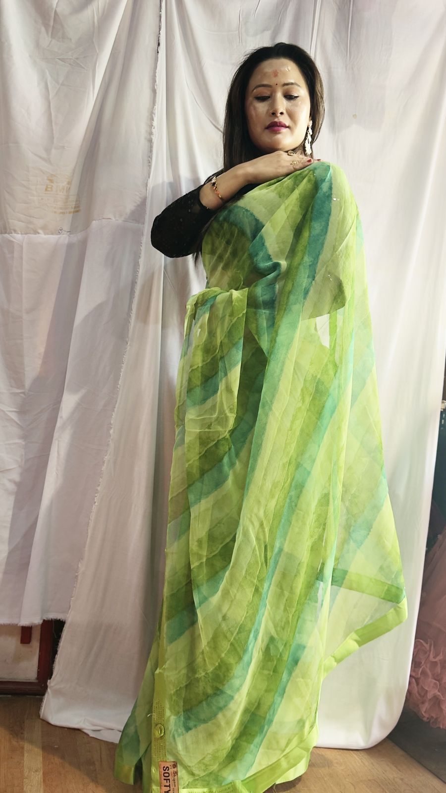 Menuka Brand green Saree, Mustard Yellow Printed Fancy Chiffon Saree With Border 2