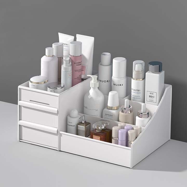 Portable Hard Plastic Makeup Organizer Compartment Box 1