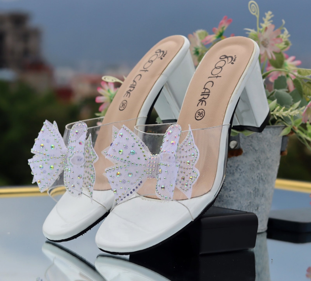 Elegant FlexiStep – Noir Luxe Elegance | Women’s Stylish Transparent Sandals for Effortless Glamour 1