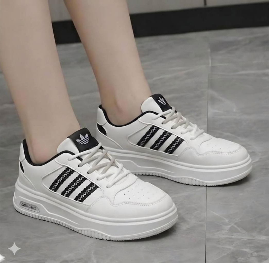 Ladies Korean Style Luxury Sneakers 1