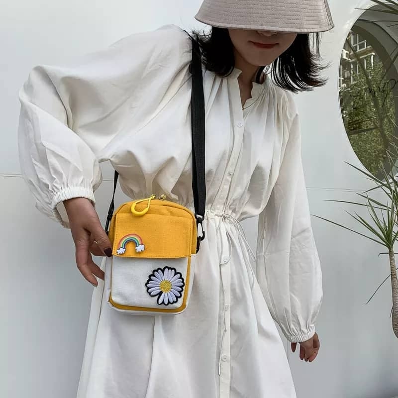 Canvas tote Bag 2020 New Small Daisy Canvas Bag Wild Shoulder Messenger Bag Fashion Student Small Bag Tide 6