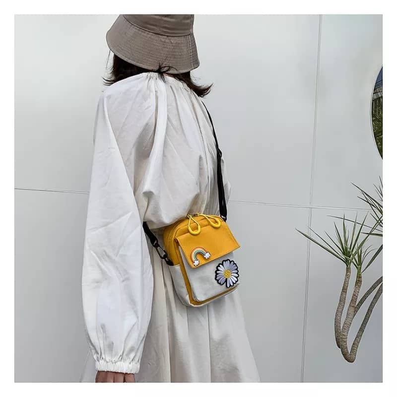 Canvas tote Bag 2020 New Small Daisy Canvas Bag Wild Shoulder Messenger Bag Fashion Student Small Bag Tide 7