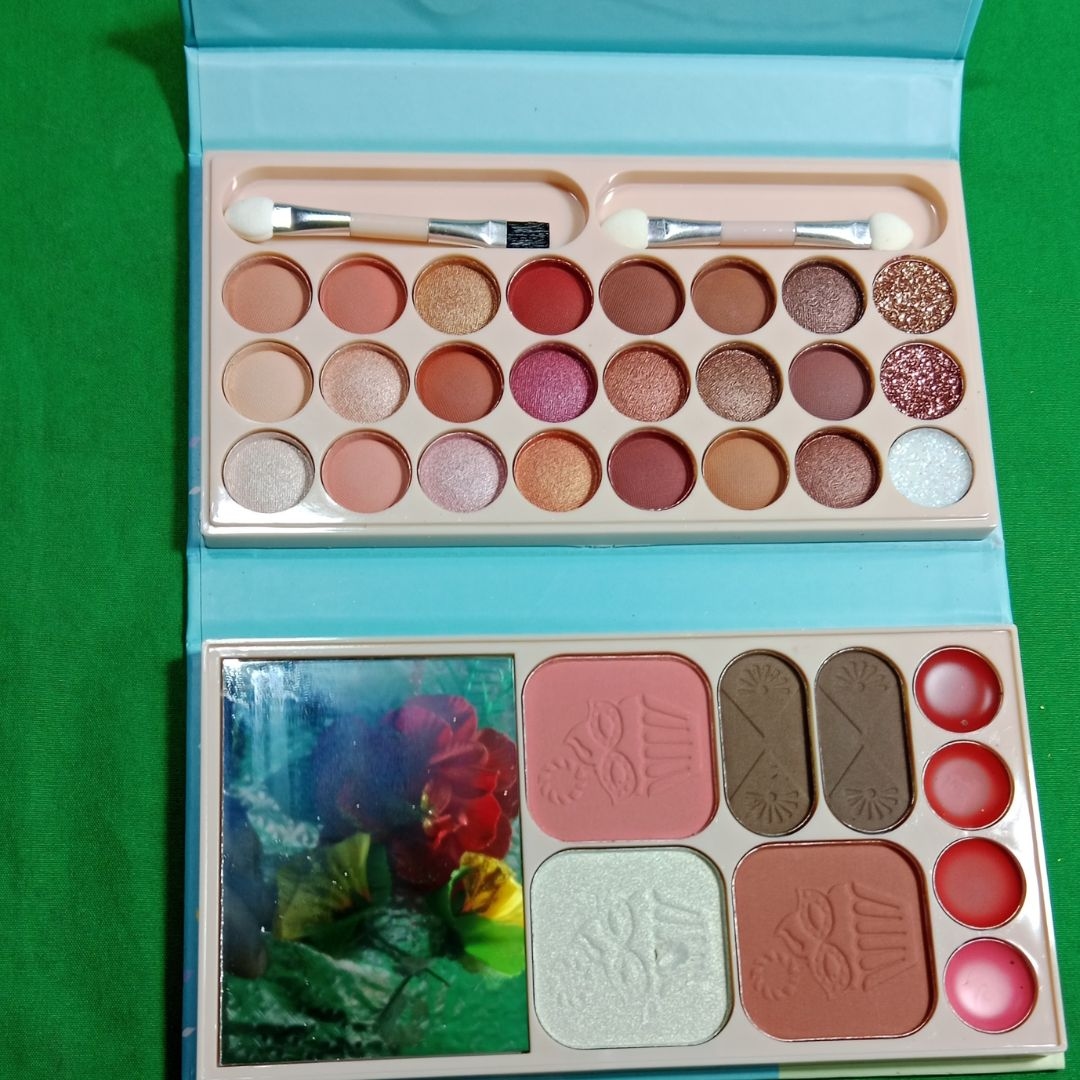 Matte Eye Shadow Palette -24 shades 1