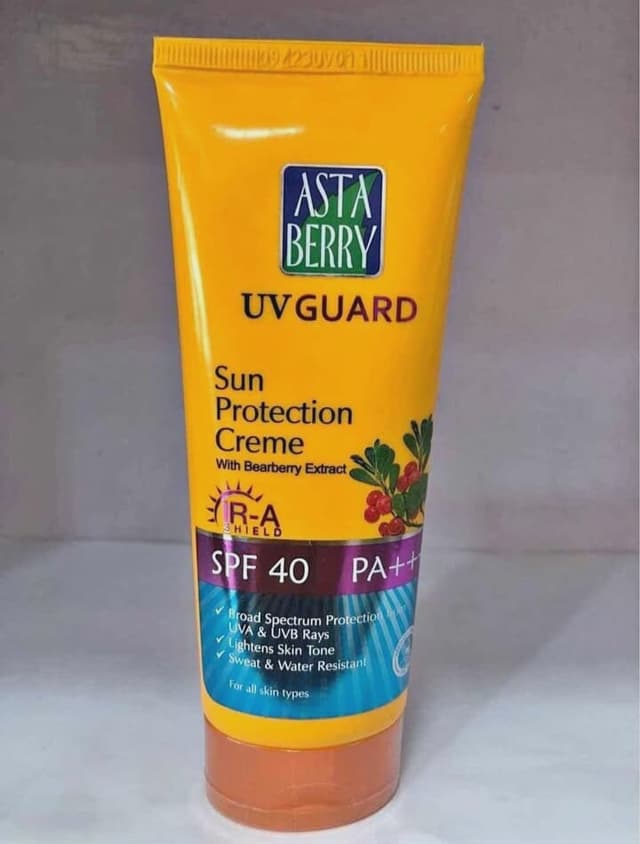 Asta Berry Bearberry sunscreen SPF 40- 100ml