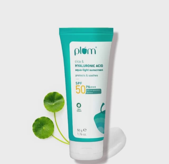 Plum Cica & Hyaluronic Aqua - Light SPF Sunscreen 50 PA +++ - 50 g