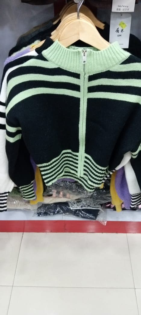 crop type woolen jacket 2