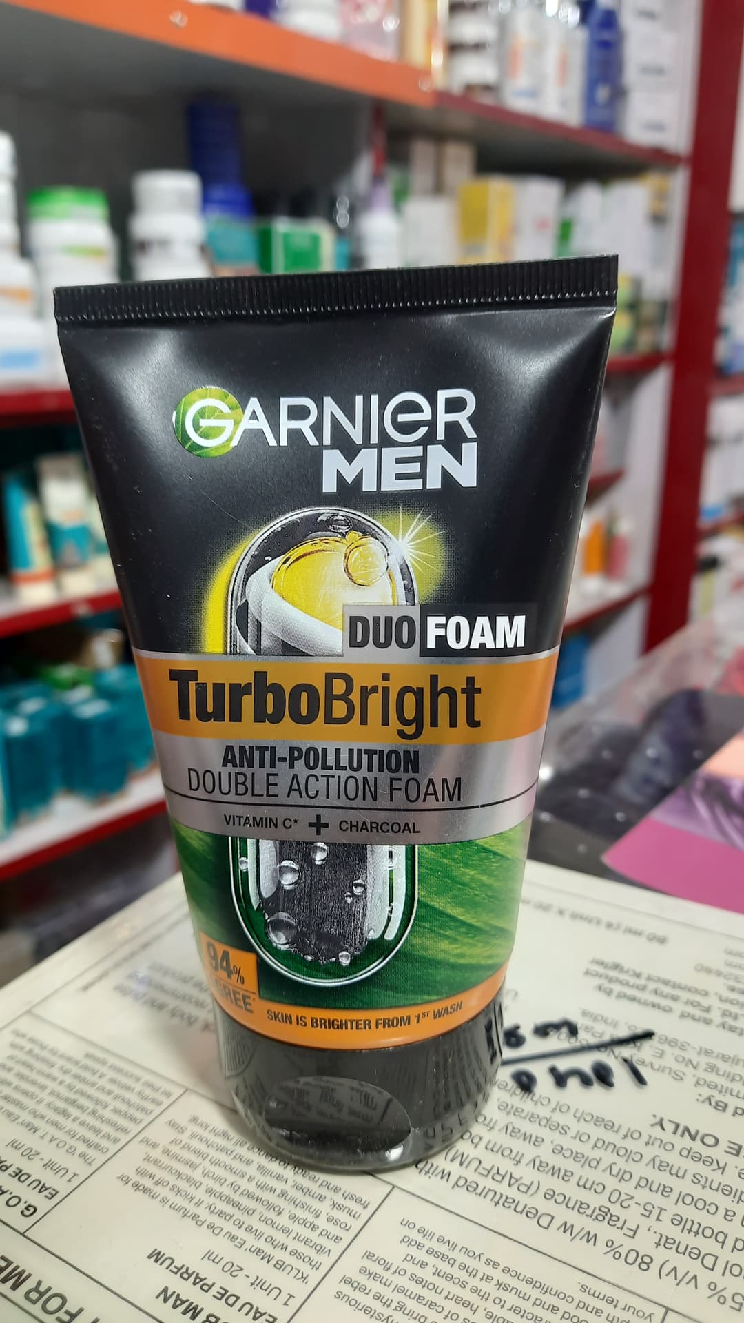 GARNIER TURBO BRIGHT FACEWASH  1