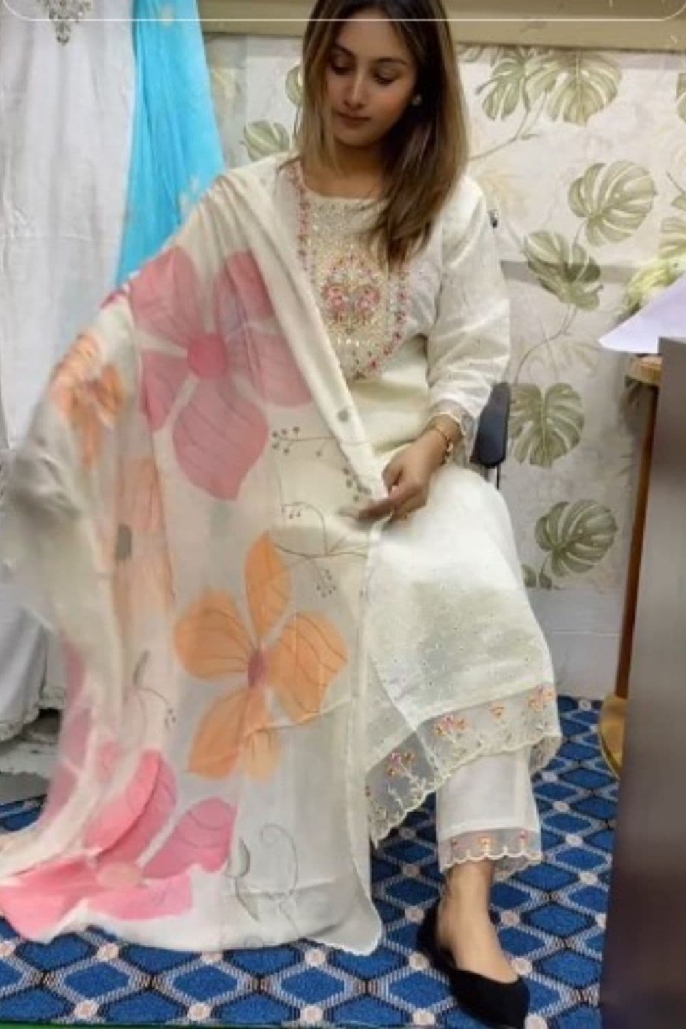 White Kurti Sets with plaozoo buttons 4