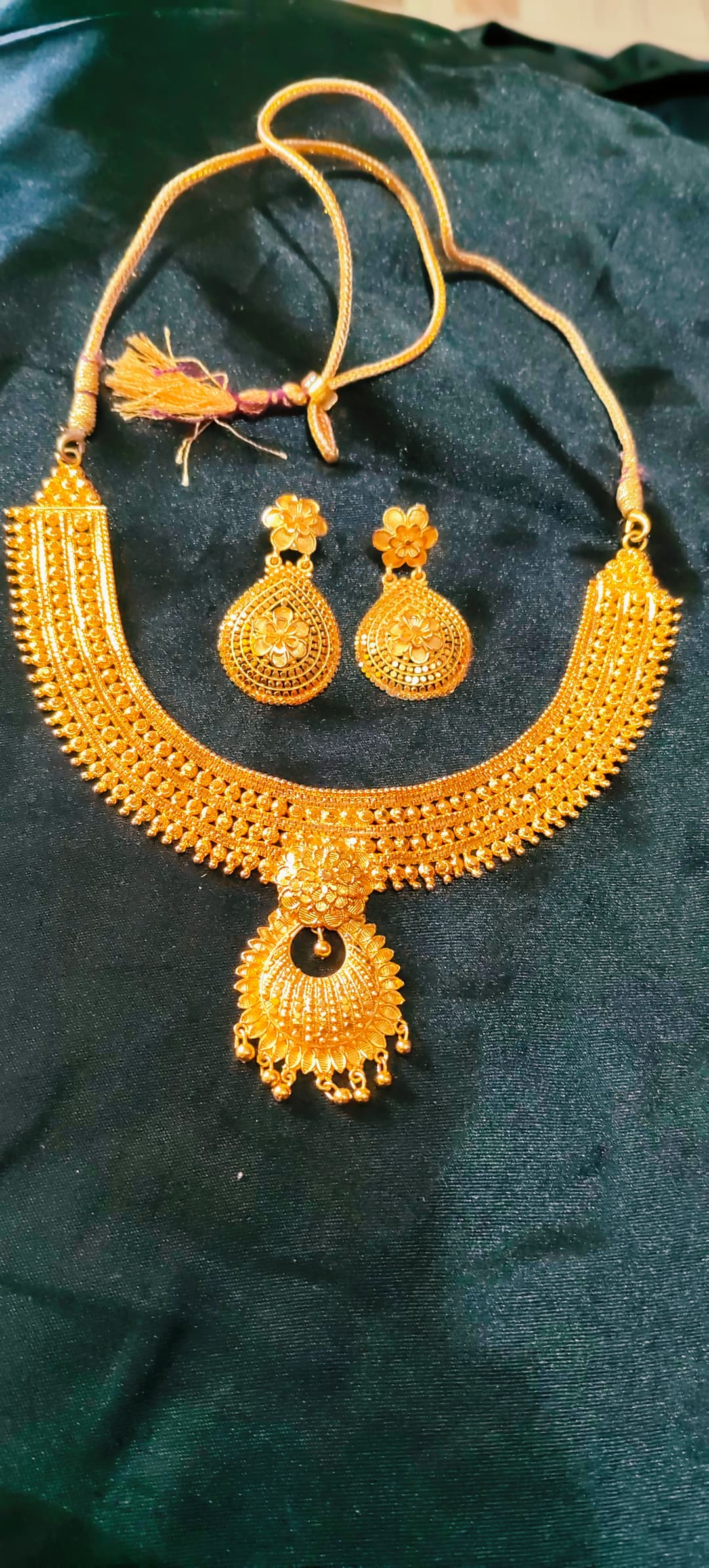 CT gold necklace set 5