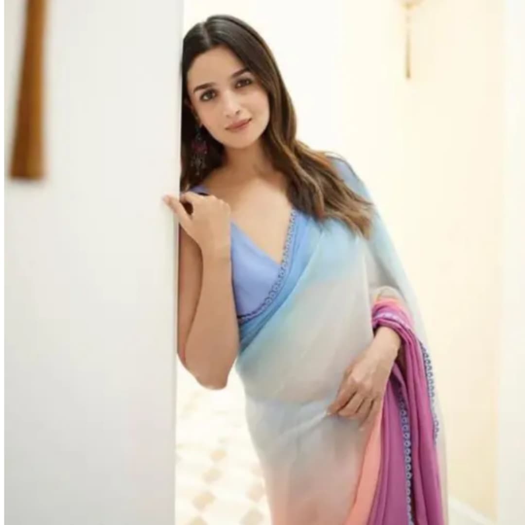 Alia Bhatt Georgette Saree With Blouse 3