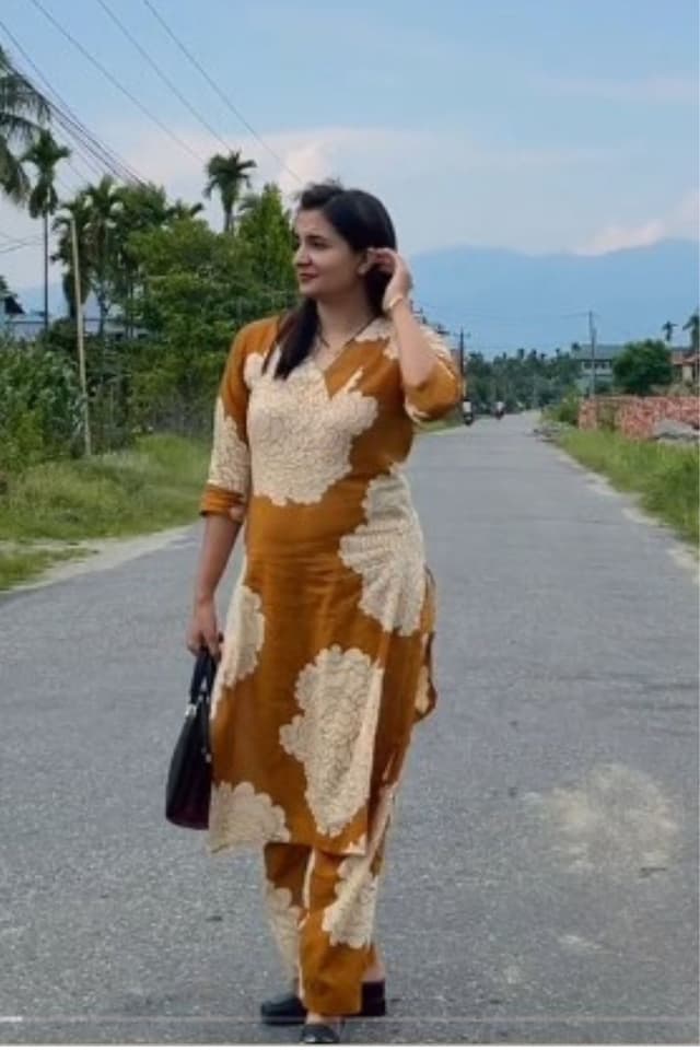  Prited Brown white Kuti Seta, 