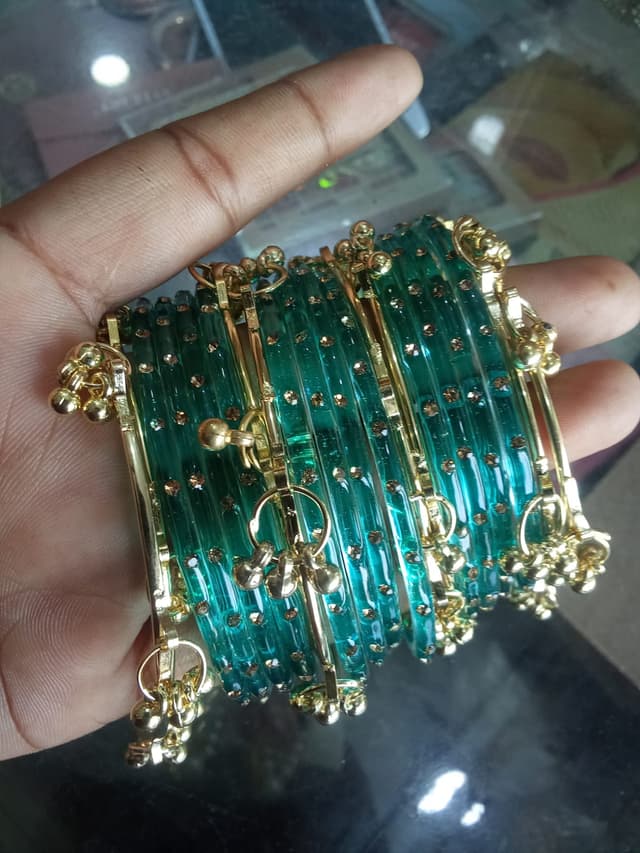 16 Pcs Raindrop Glass Bangles Kashmiri Bangles Set Delicate Plain Wire Latkan Chuda Lightweight Festive Jewelry Women