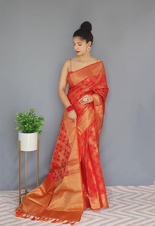 Women's Kanjivaram Patola Silk Saree Golden Zari With Blouse Piece (Red) 1