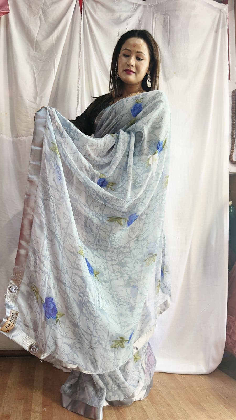 Menuka Saree Checked Poly Georgette Designer Saree 1