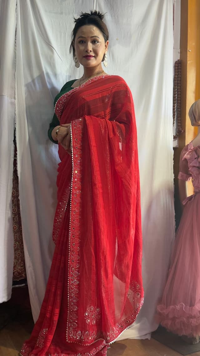 Menuka Brand Womens Silver Striped Plain Georgette Saree 