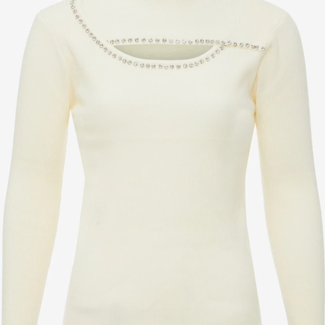 Casual Knitted Cut Top White Color