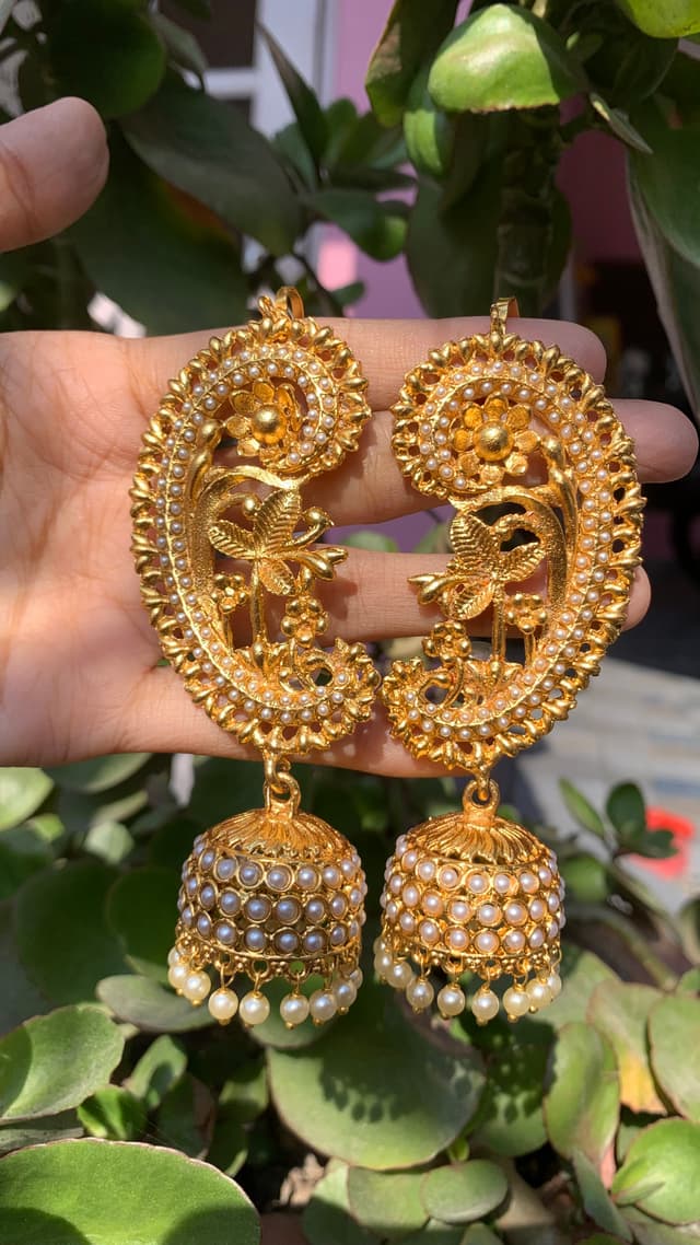 Earcuff