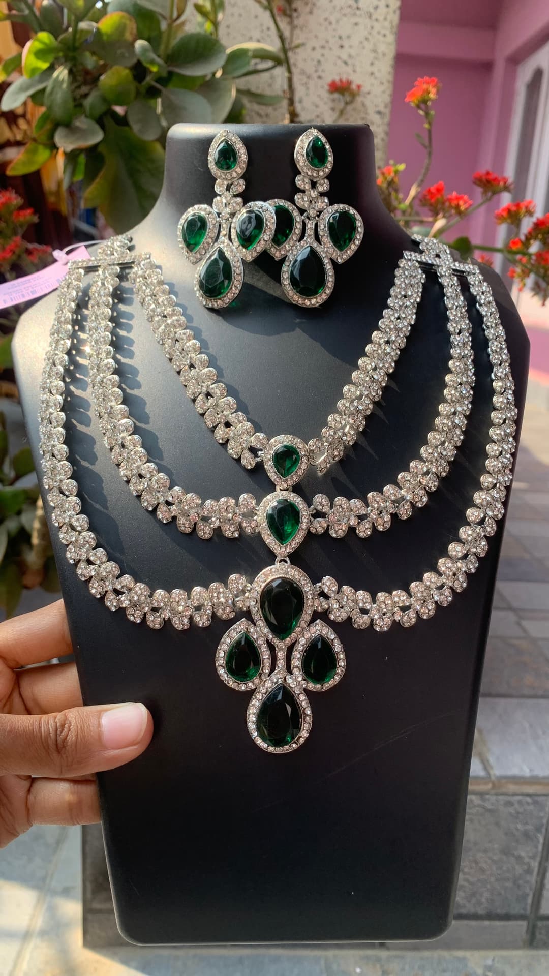Ad Necklace set