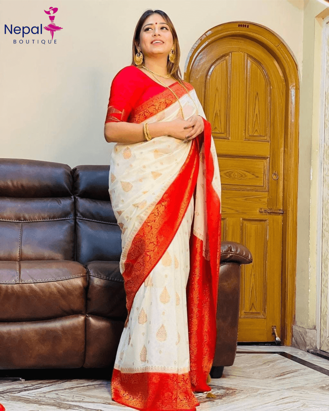 Latest Designer Bollywood Woven Banarasi Jacquard, Art Silk Saree White & Red Color/Multi Color/  Banarasi kanjiavarm paithani Bengali Bollywood patola litchi cotton silk saree | Trendy Party & Festive Wear | Traditional Ethnic Fashion | Buy Online