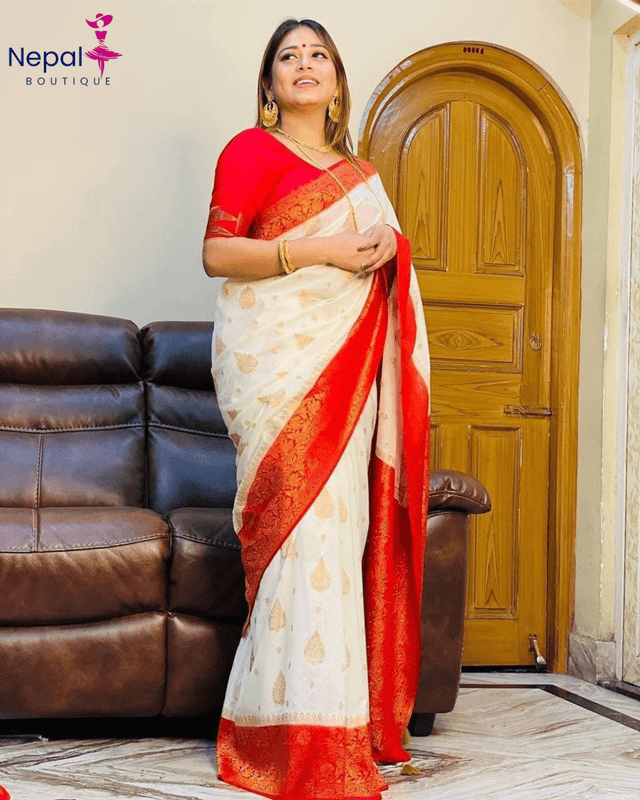 Latest Designer Bollywood Woven Banarasi Jacquard, Art Silk Saree White & Red Color/Multi Color/  Banarasi kanjiavarm paithani Bengali Bollywood patola litchi cotton silk saree | Trendy Party & Festive Wear | Traditional Ethnic Fashion | Buy Online