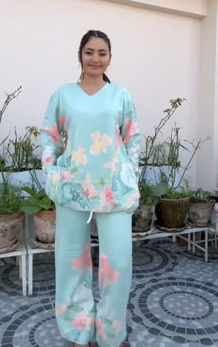 Pasmina Woolen sets pcs 1