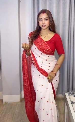 Prathwear saree Contrast Sare with Blose Piece availabel 3