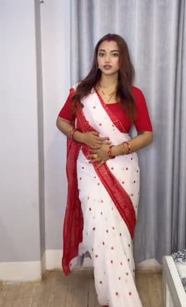 Prathwear saree Contrast Sare with Blose Piece availabel 2