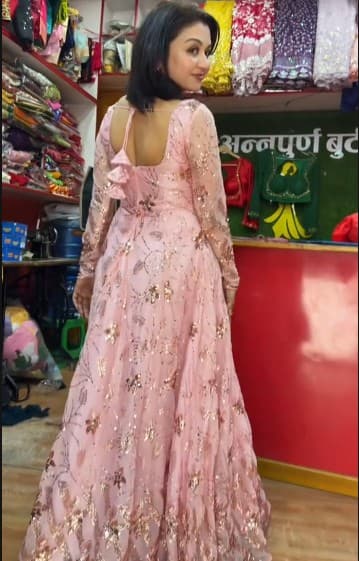 Mrs vogue Nepal beauty queen Gown for Girls 9