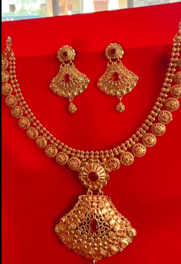 Gold Plated necklace Full garatnted 1