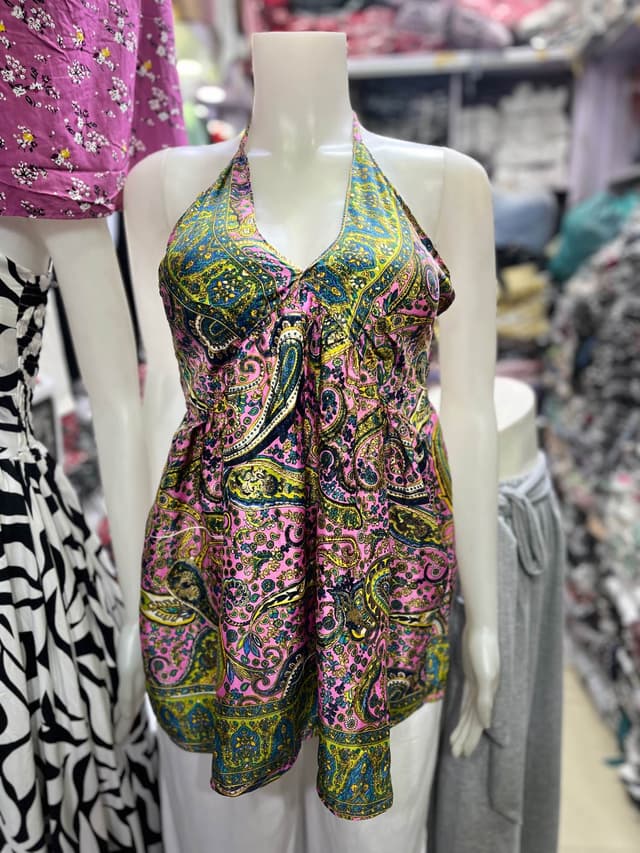 New Summer Special Free Size Sleeveless Halter Croup Top Onepice For Women