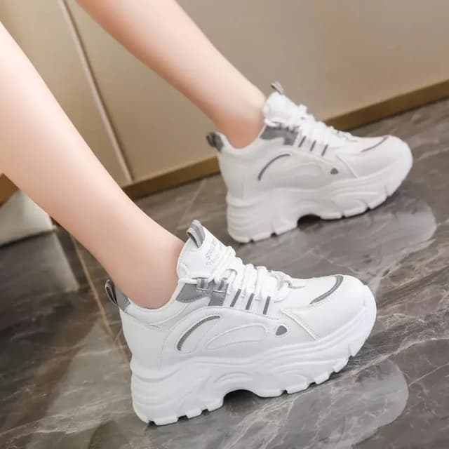 Ladies Korean Heel Sneakers Shoes Fashionable Height Increasing Casual Footwear for Women