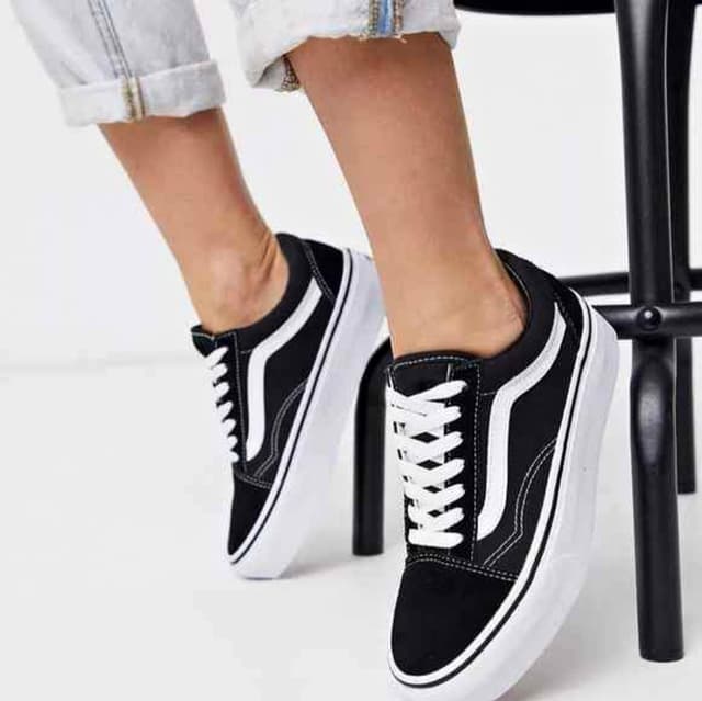 2024 Summer Breathable  Black Comfy Women's Casual Sneakers
