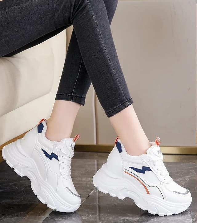 Stunning Women Sneakers Fashion Chunky Leather Sneakers Spring Autumn Casual Luxury Outdoor Running Shoes