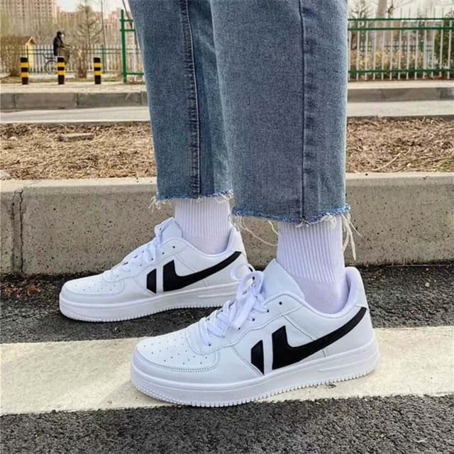 Vogue Women Summer Casual Shoes Flat Lace Up Couple White Sports Shoes Comfortable Hiking Women's Sneakers
