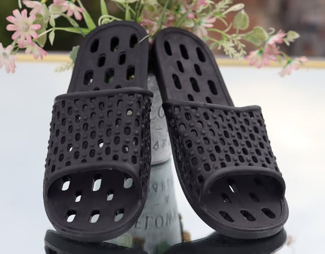 Bathroom Slippers Black Ventilated Slide Sandals – Lightweight, Anti-Slip & Water-Resistant For Unisex