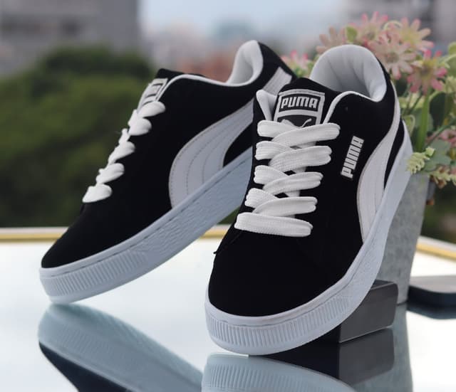 Classic Men’s Sneakers – Effortless Style, Comfort & Timeless Appeal– Multi-Color Collection (Black, Maroon, Olive Green, Brown) with White Accents